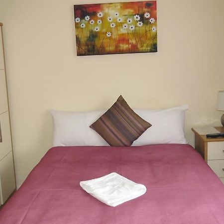 Montrose Guest House Romford Eksteriør billede
