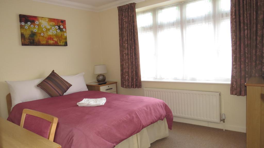 Montrose Guest House Romford Eksteriør billede