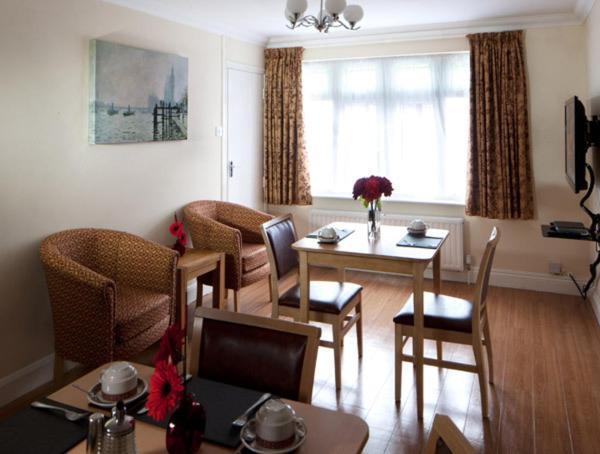 Montrose Guest House Romford Eksteriør billede